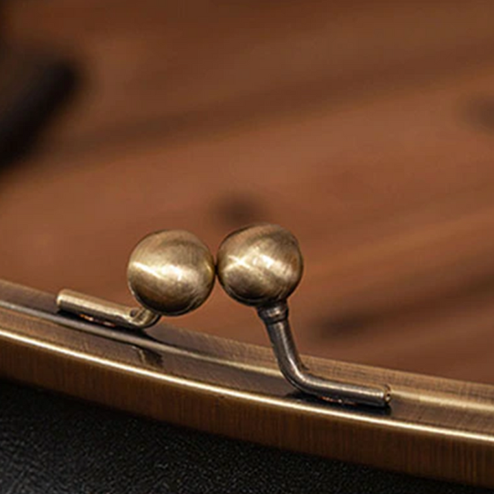 Vintage Kiss-Lock Bag -  Clara's Retro Chic Essential (BUY 1 GET 1 FREE)