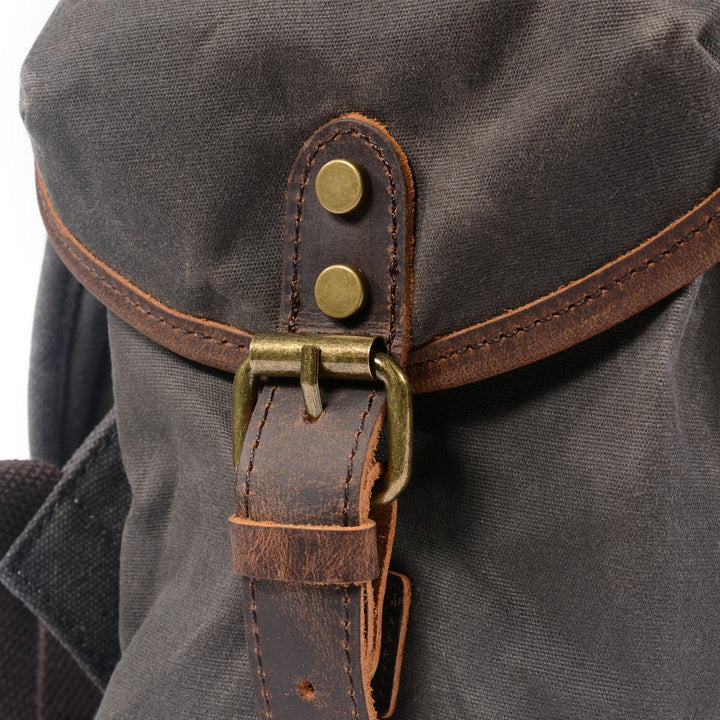 James - Vintage Canvas Leather Backpack